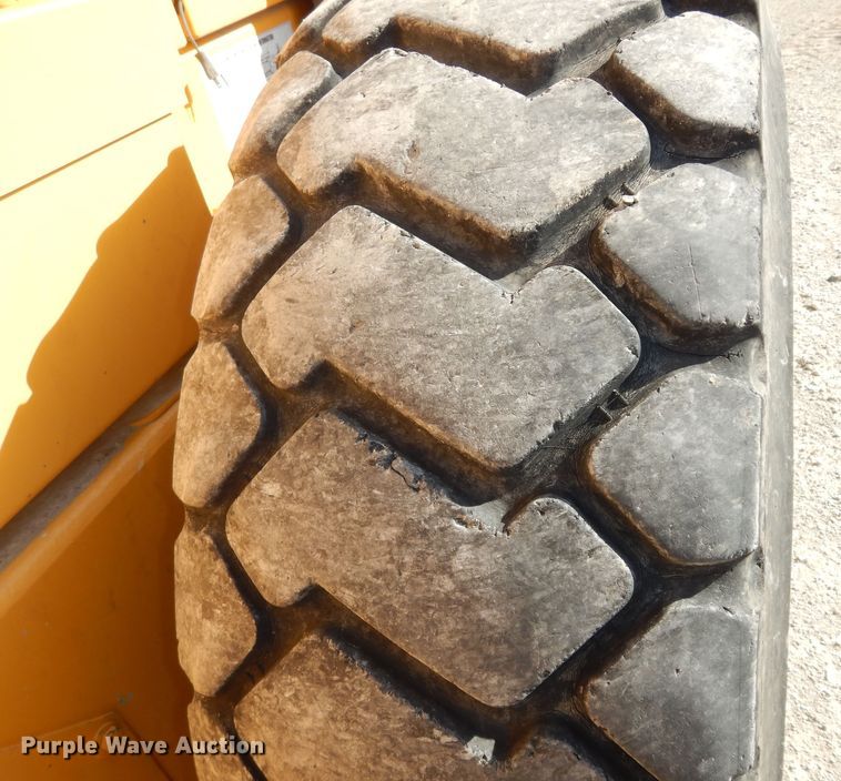 image for item DI6830 2014 Volvo G940B  motor grader