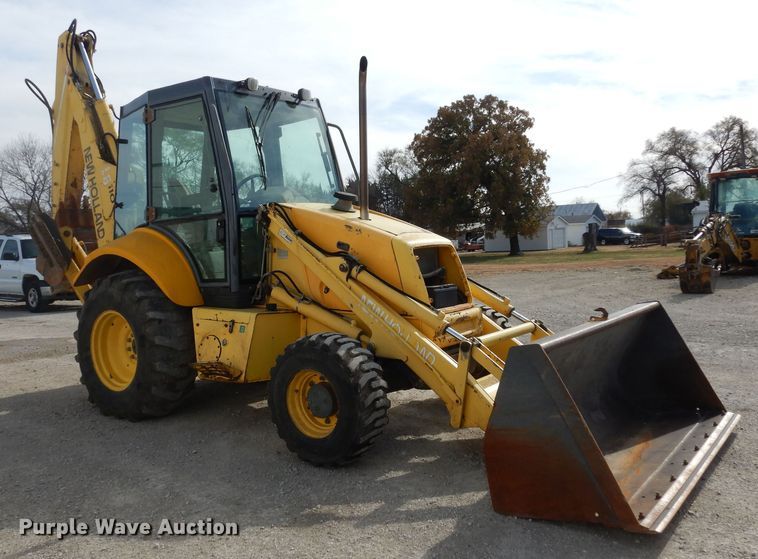 image for item DI6834 2001 New Holland LB110  backhoe