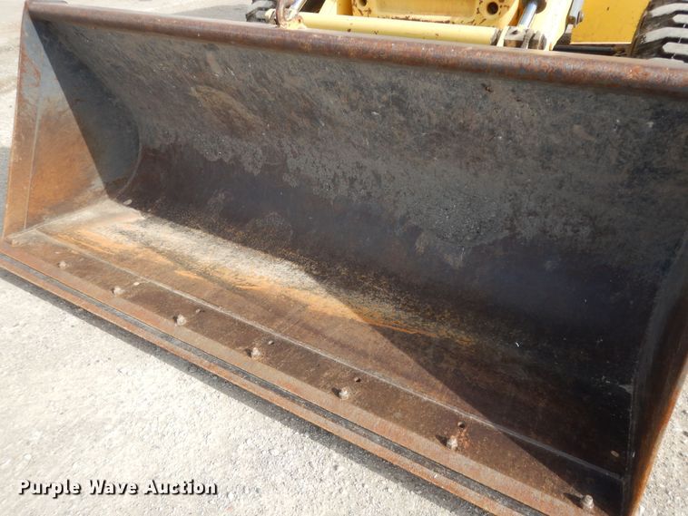 image for item DI6834 2001 New Holland LB110  backhoe