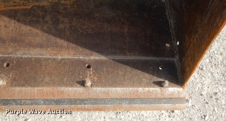 image for item DI6834 2001 New Holland LB110  backhoe