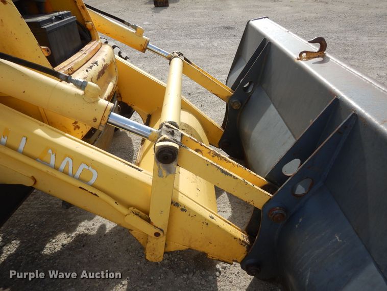 image for item DI6834 2001 New Holland LB110  backhoe