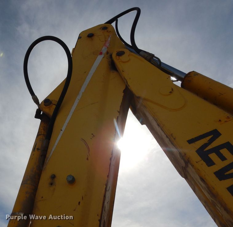 image for item DI6834 2001 New Holland LB110  backhoe