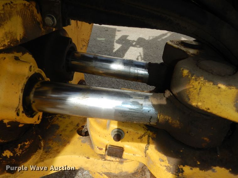 image for item DI6834 2001 New Holland LB110  backhoe