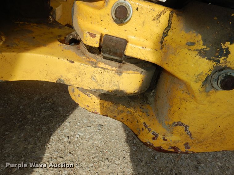 image for item DI6834 2001 New Holland LB110  backhoe