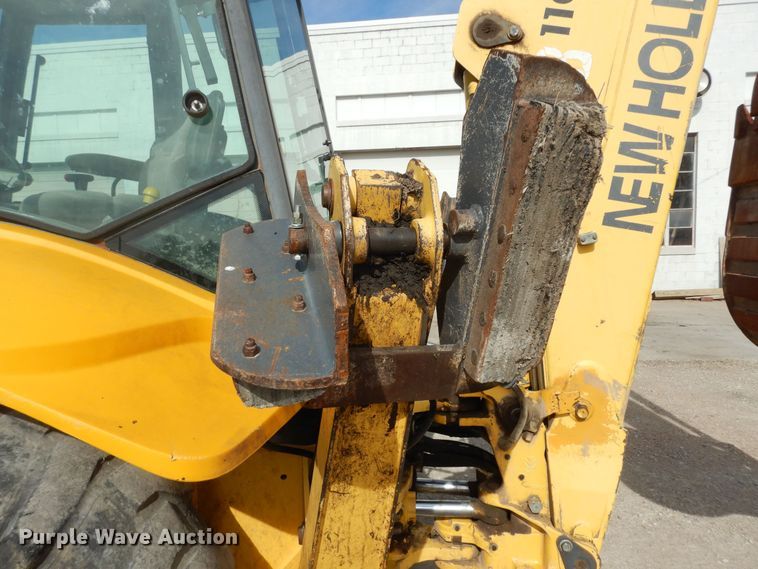 image for item DI6834 2001 New Holland LB110  backhoe