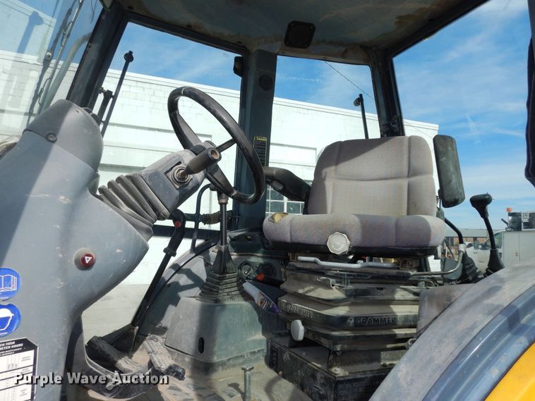 image for item DI6834 2001 New Holland LB110  backhoe