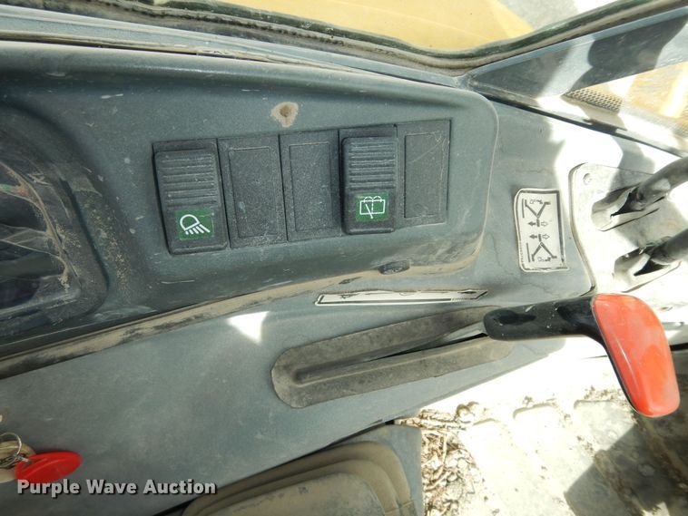 image for item DI6834 2001 New Holland LB110  backhoe