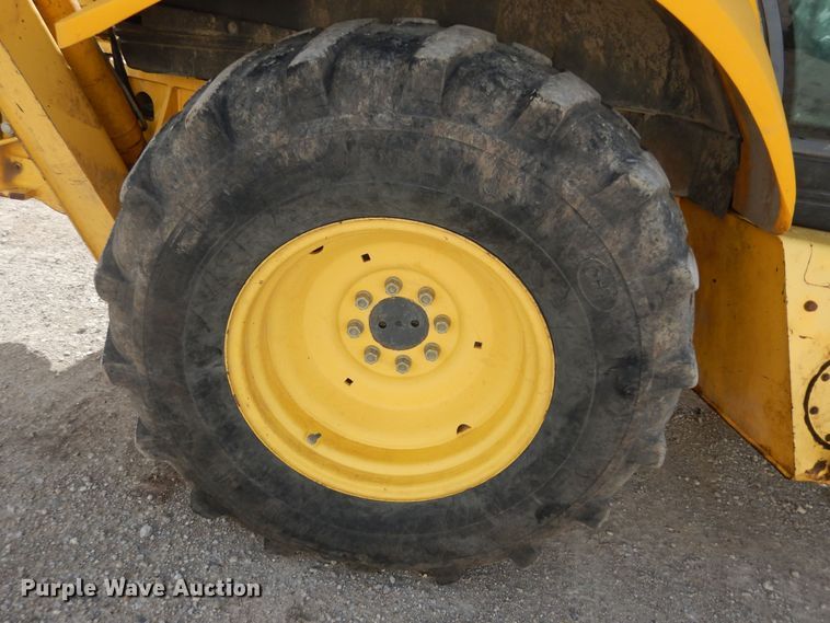 image for item DI6834 2001 New Holland LB110  backhoe