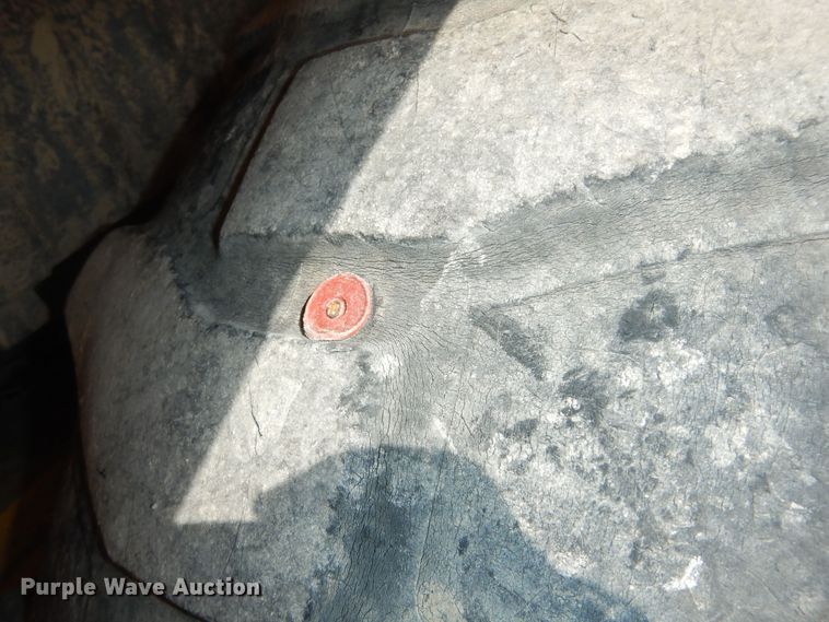 image for item DI6834 2001 New Holland LB110  backhoe