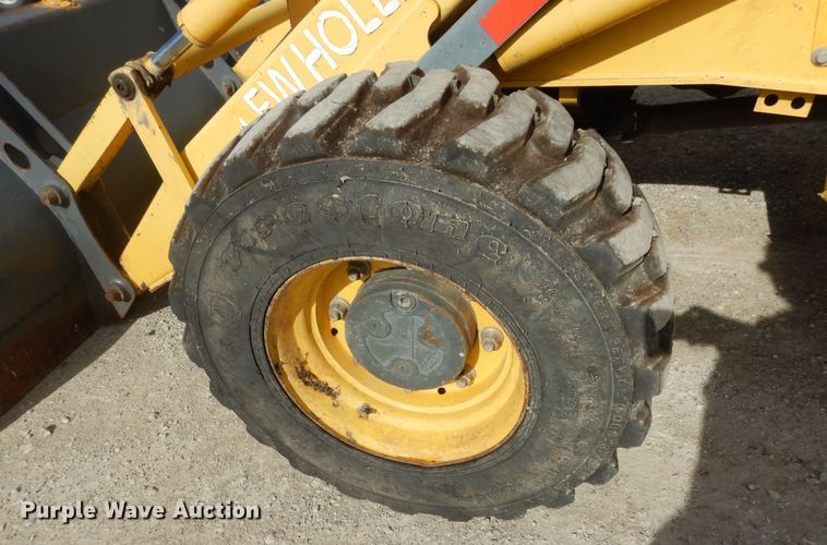 image for item DI6834 2001 New Holland LB110  backhoe