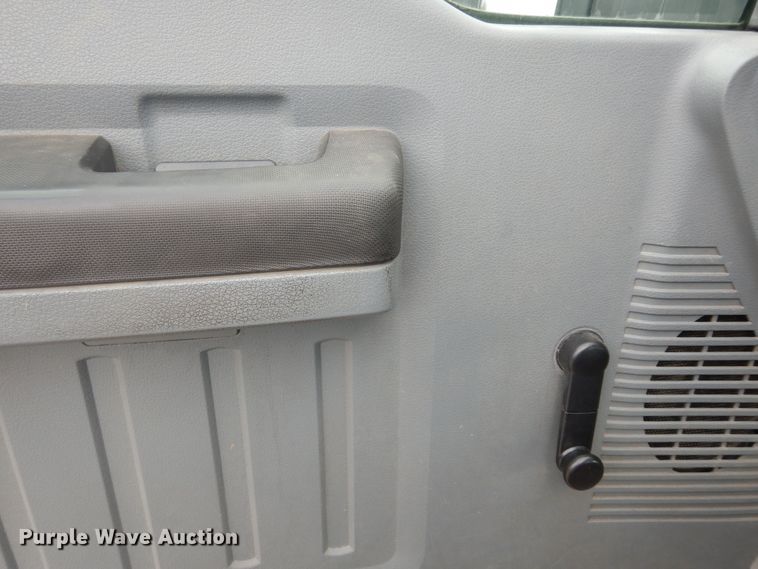 image for item DI6836 2011 Ford F450 Super Duty XL  Crew Cab dump truck