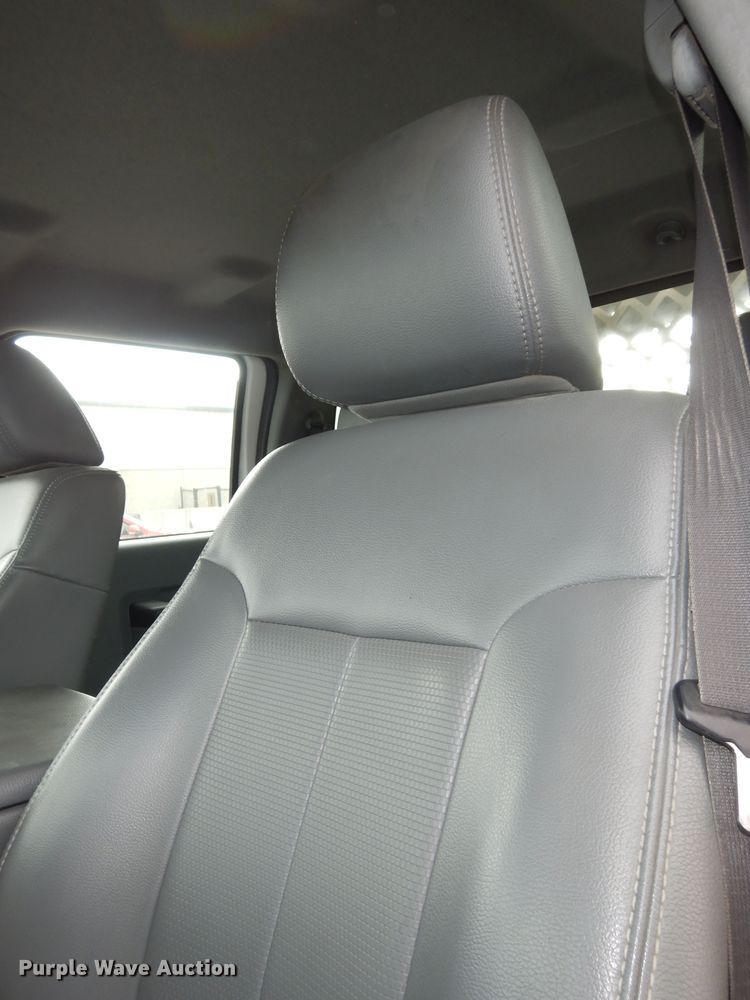 image for item DI6836 2011 Ford F450 Super Duty XL  Crew Cab dump truck