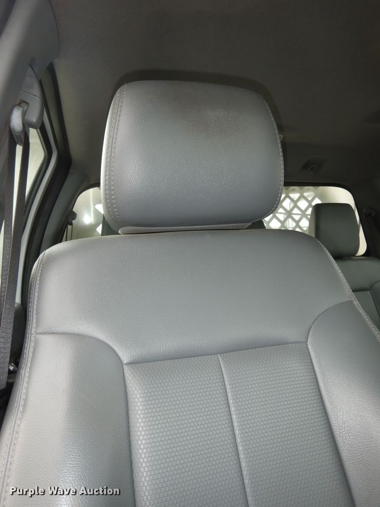 image for item DI6836 2011 Ford F450 Super Duty XL  Crew Cab dump truck