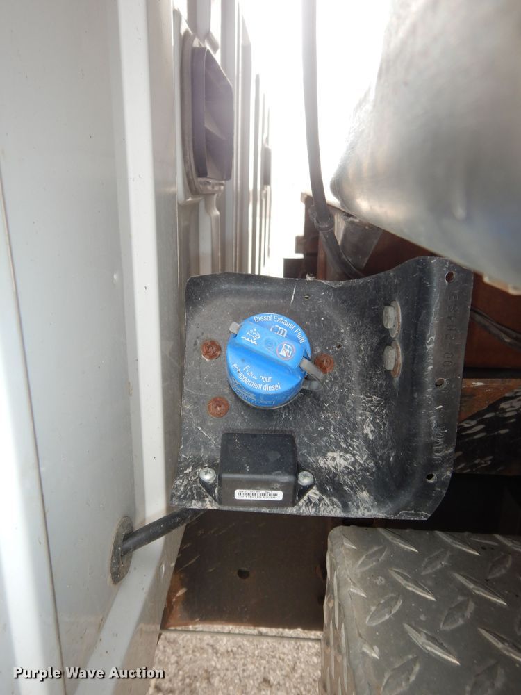 image for item DI6836 2011 Ford F450 Super Duty XL  Crew Cab dump truck