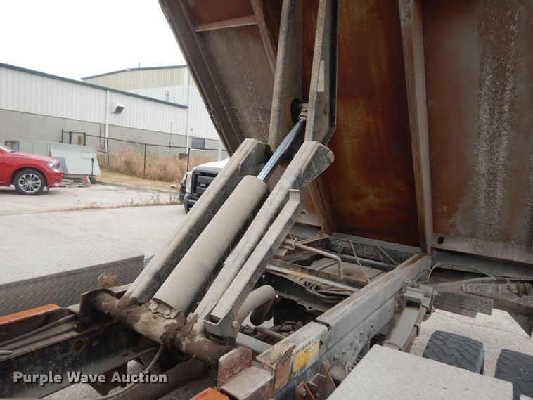 image for item DI6836 2011 Ford F450 Super Duty XL  Crew Cab dump truck