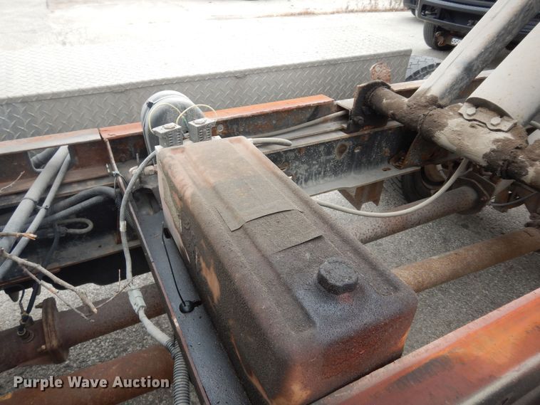 image for item DI6836 2011 Ford F450 Super Duty XL  Crew Cab dump truck