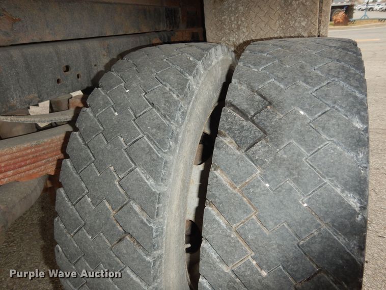 image for item DI6836 2011 Ford F450 Super Duty XL  Crew Cab dump truck