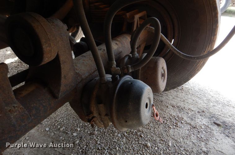 image for item DL4244 1968 Heil  tank trailer