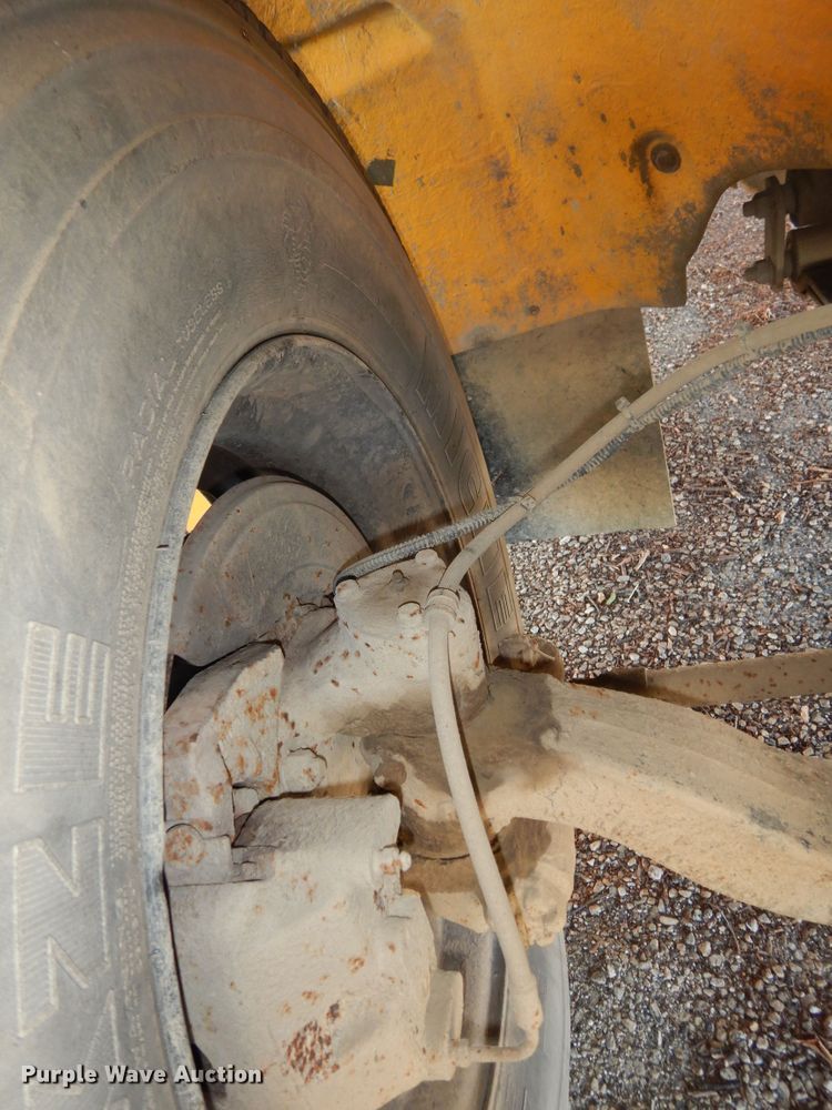 image for item DM3145 2002 Thomas  school bus