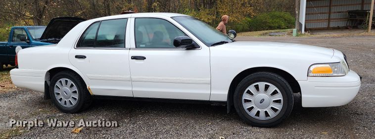 image for item DM4785 2010 Ford Crown Victoria Police Interceptor
