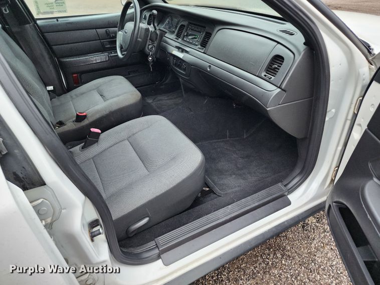 image for item DM4785 2010 Ford Crown Victoria Police Interceptor