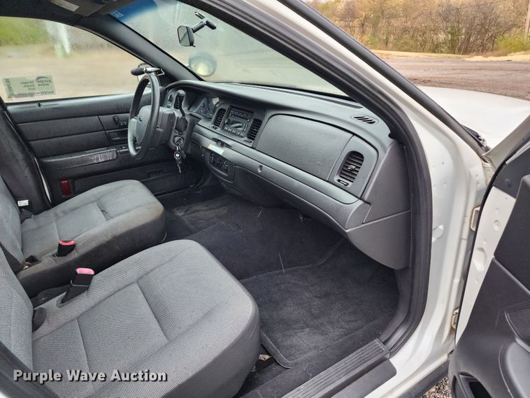 image for item DM4785 2010 Ford Crown Victoria Police Interceptor