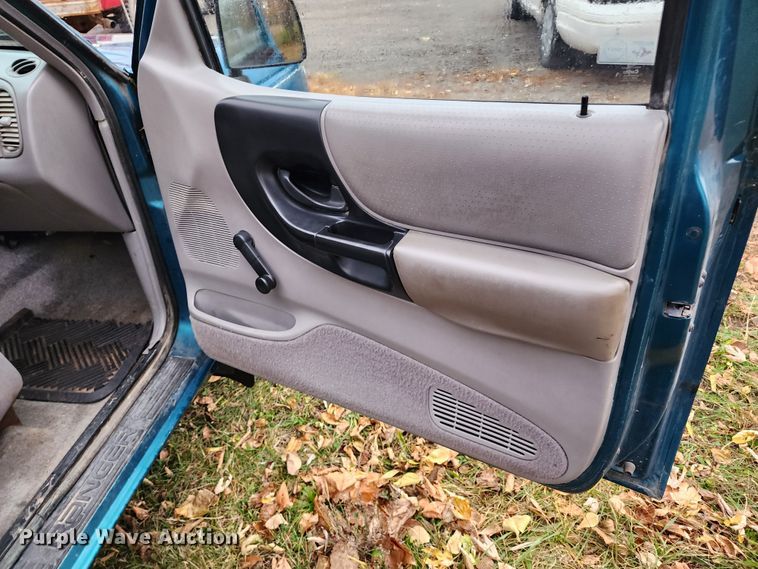 image for item DM4786 1997 Ford Ranger XLT  pickup truck