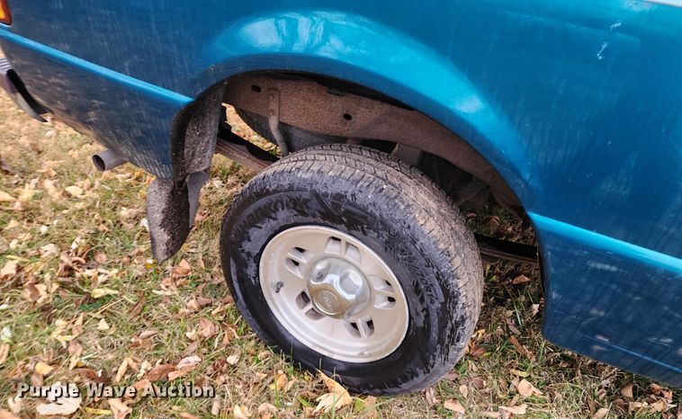 image for item DM4786 1997 Ford Ranger XLT  pickup truck