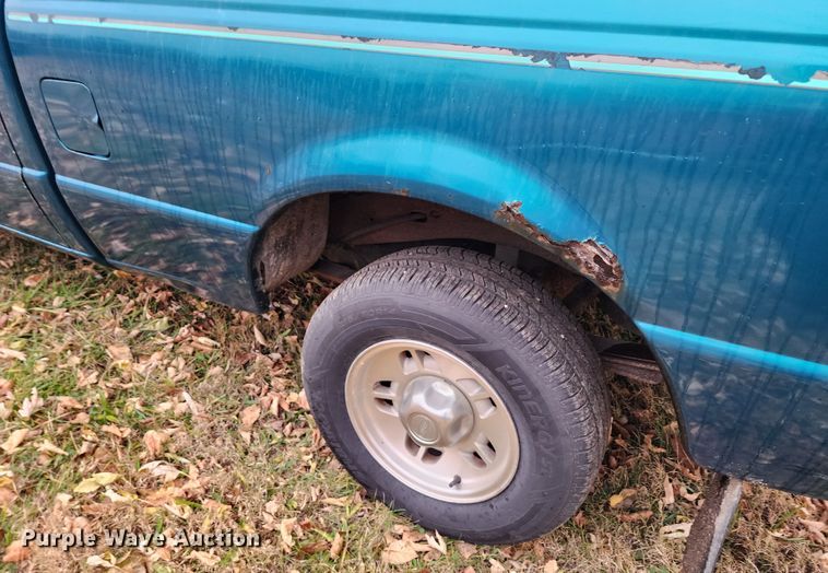 image for item DM4786 1997 Ford Ranger XLT  pickup truck