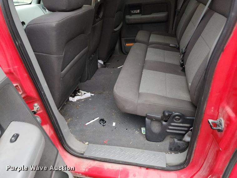 image for item DM4788 2004 Ford F150  SuperCrew pickup truck