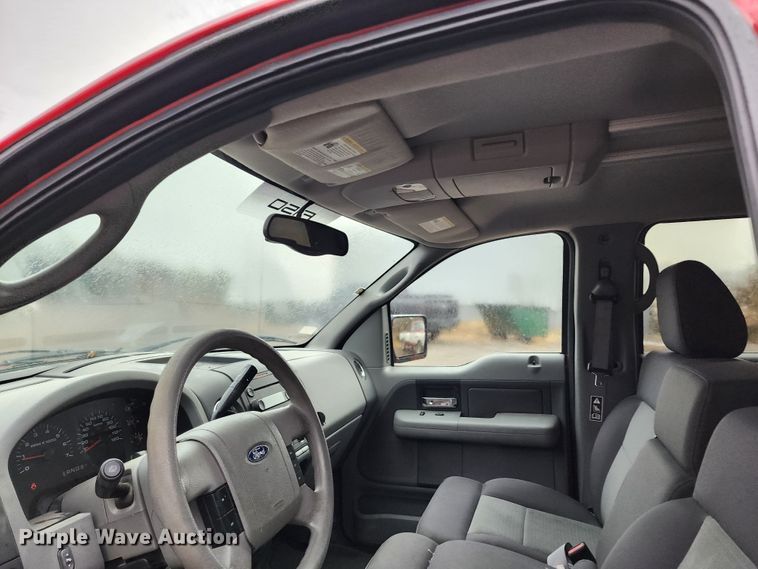 image for item DM4788 2004 Ford F150  SuperCrew pickup truck