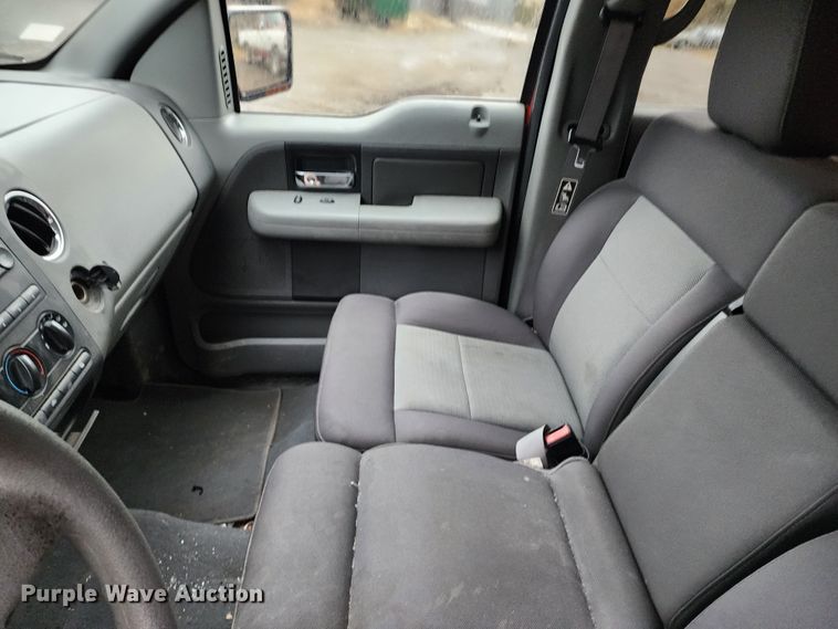 image for item DM4788 2004 Ford F150  SuperCrew pickup truck