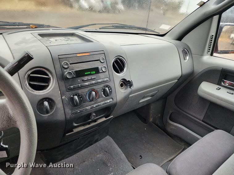 image for item DM4788 2004 Ford F150  SuperCrew pickup truck