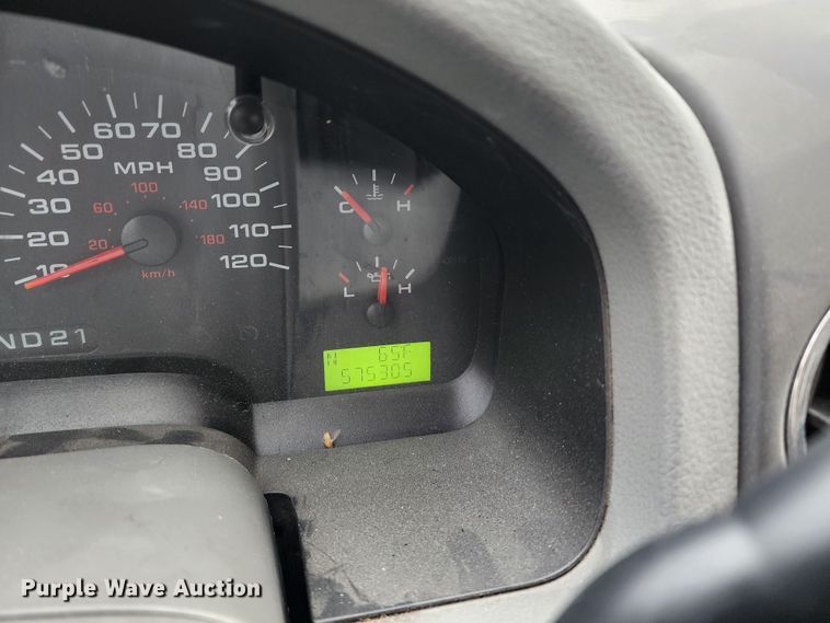 image for item DM4788 2004 Ford F150  SuperCrew pickup truck