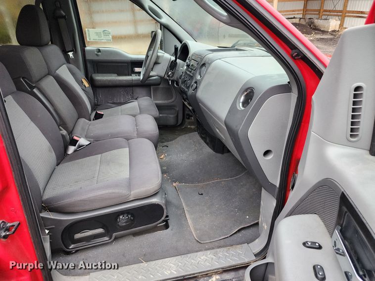 image for item DM4788 2004 Ford F150  SuperCrew pickup truck