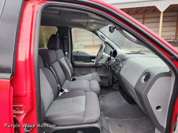 image for item DM4788 2004 Ford F150  SuperCrew pickup truck