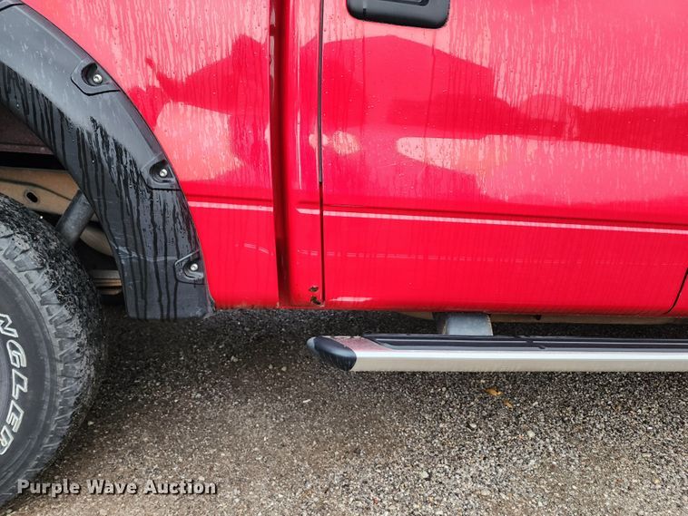 image for item DM4788 2004 Ford F150  SuperCrew pickup truck