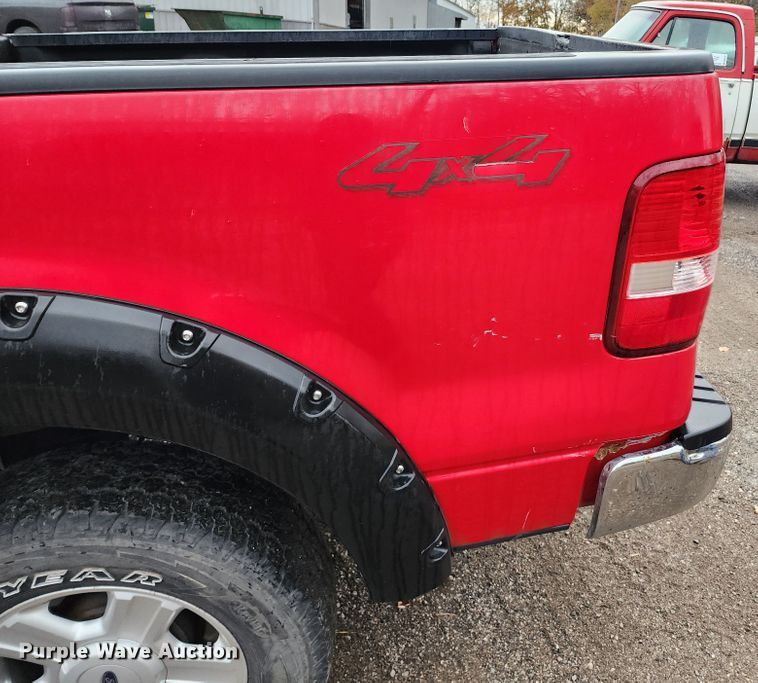 image for item DM4788 2004 Ford F150  SuperCrew pickup truck