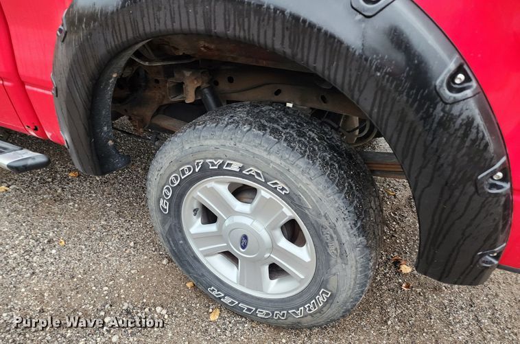 image for item DM4788 2004 Ford F150  SuperCrew pickup truck