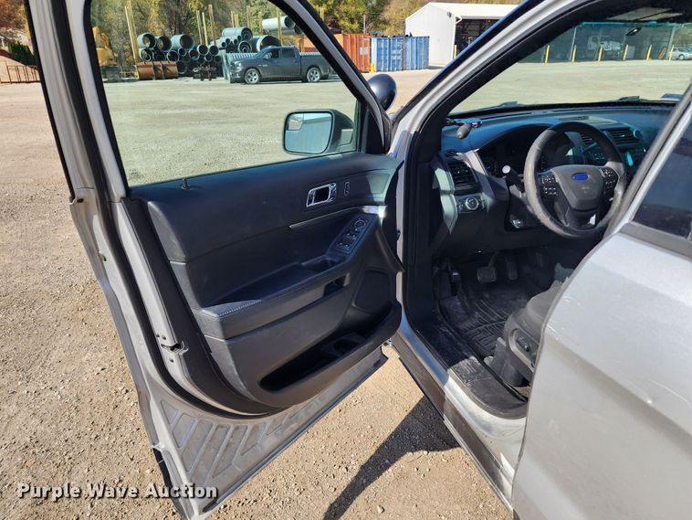 image for item DM4821 2016 Ford Explorer Police Interceptor  SUV