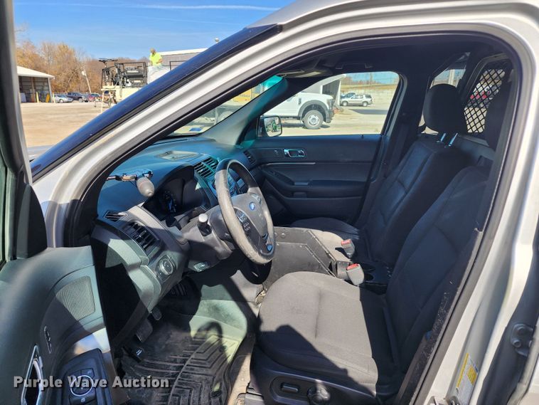 image for item DM4821 2016 Ford Explorer Police Interceptor  SUV