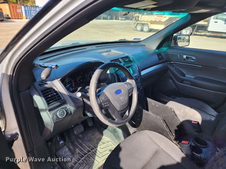 image for item DM4821 2016 Ford Explorer Police Interceptor  SUV