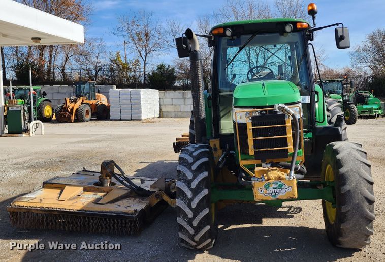 image for item DM4824 2014 John Deere 6125M  MFWD tractor