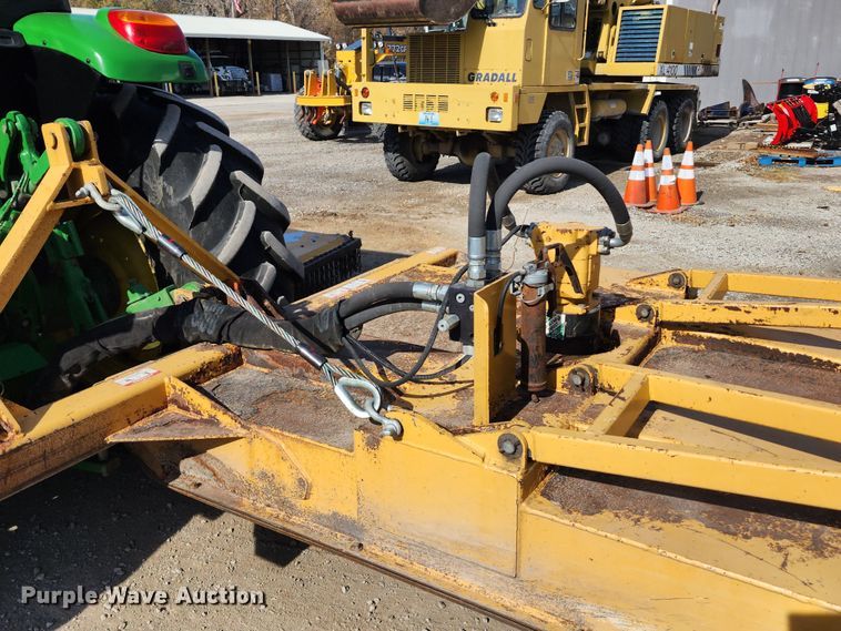 image for item DM4824 2014 John Deere 6125M  MFWD tractor