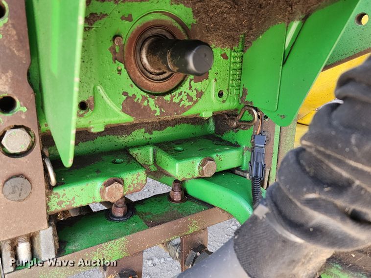 image for item DM4824 2014 John Deere 6125M  MFWD tractor