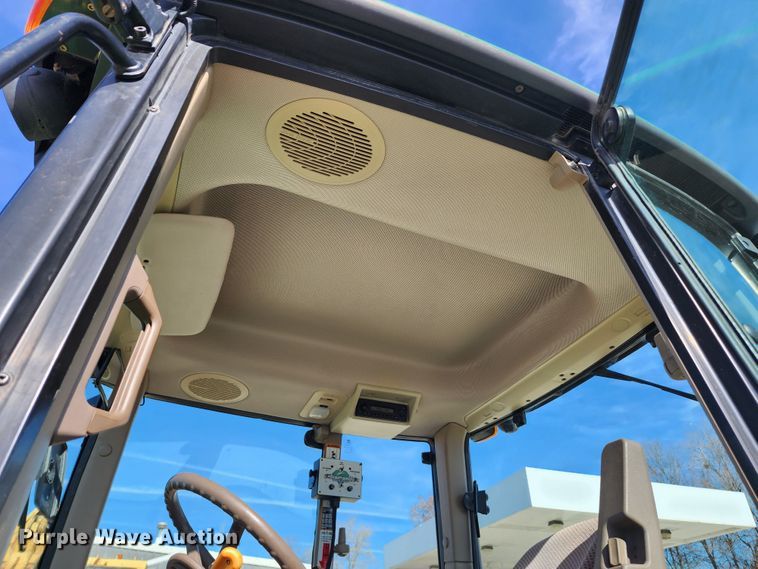 image for item DM4824 2014 John Deere 6125M  MFWD tractor