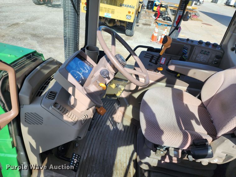 image for item DM4824 2014 John Deere 6125M  MFWD tractor