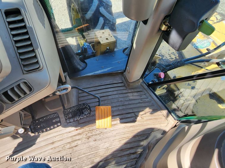 image for item DM4824 2014 John Deere 6125M  MFWD tractor