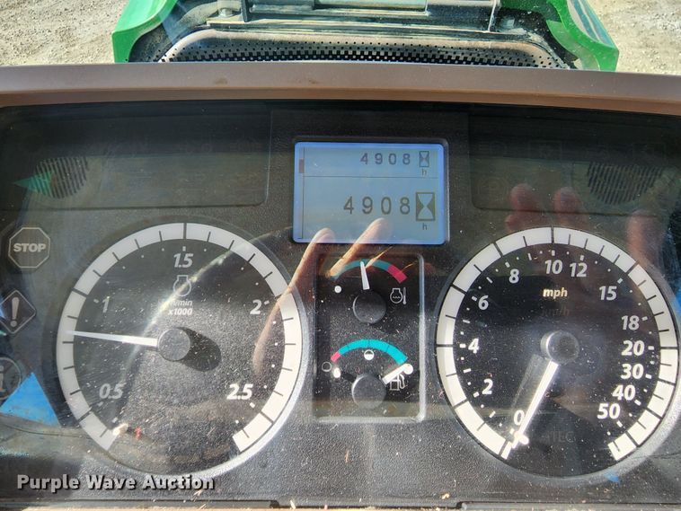 image for item DM4824 2014 John Deere 6125M  MFWD tractor