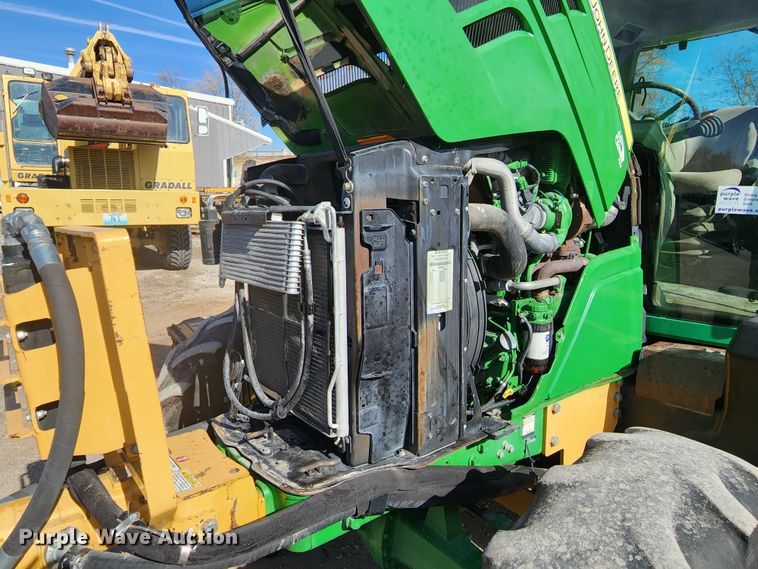 image for item DM4824 2014 John Deere 6125M  MFWD tractor